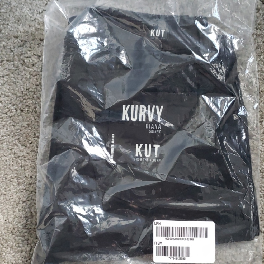 NWT Kut from the Kloth Donna Kurvy size 12